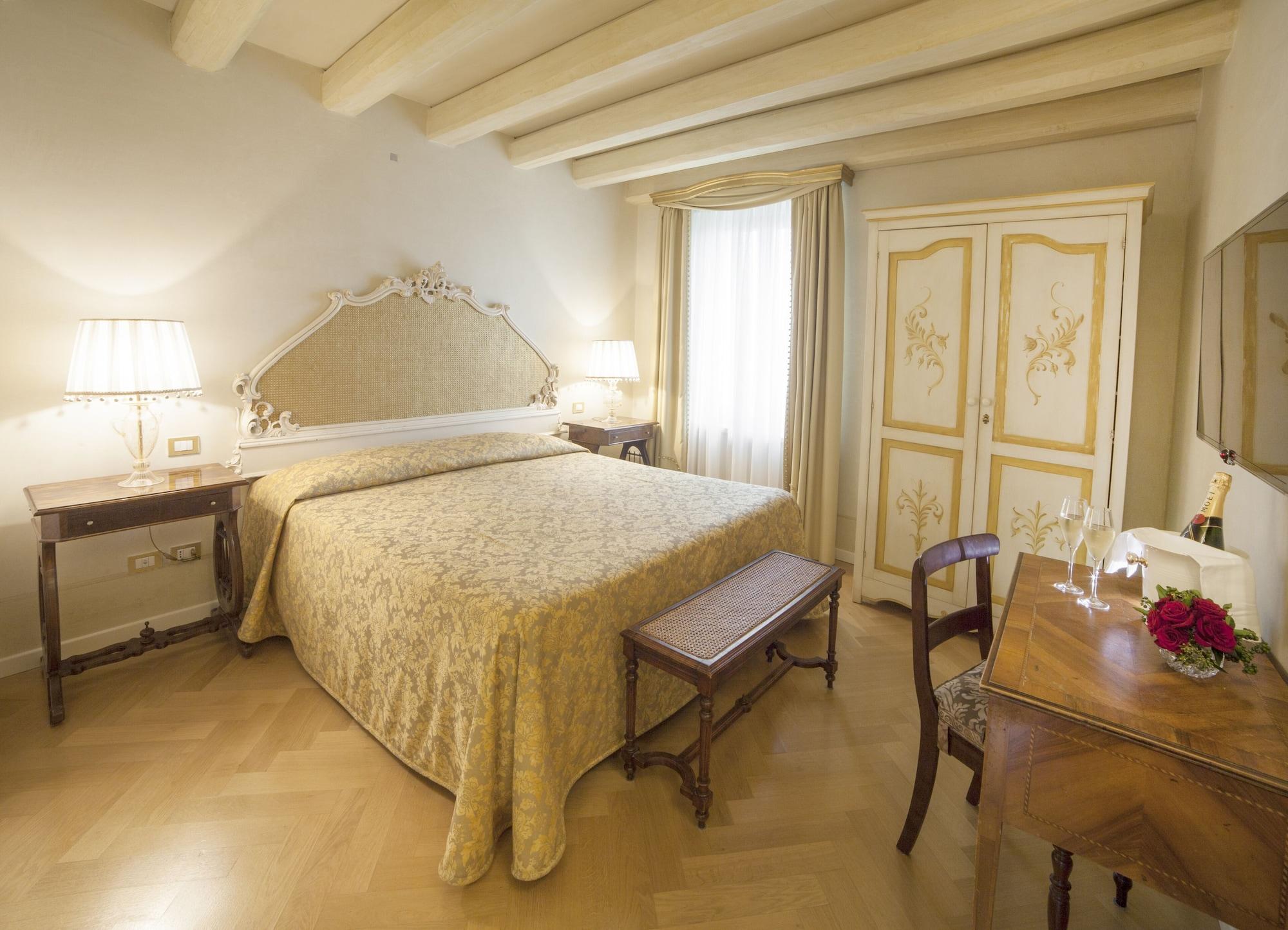 Relais Fra' Lorenzo Verona Exteriör bild