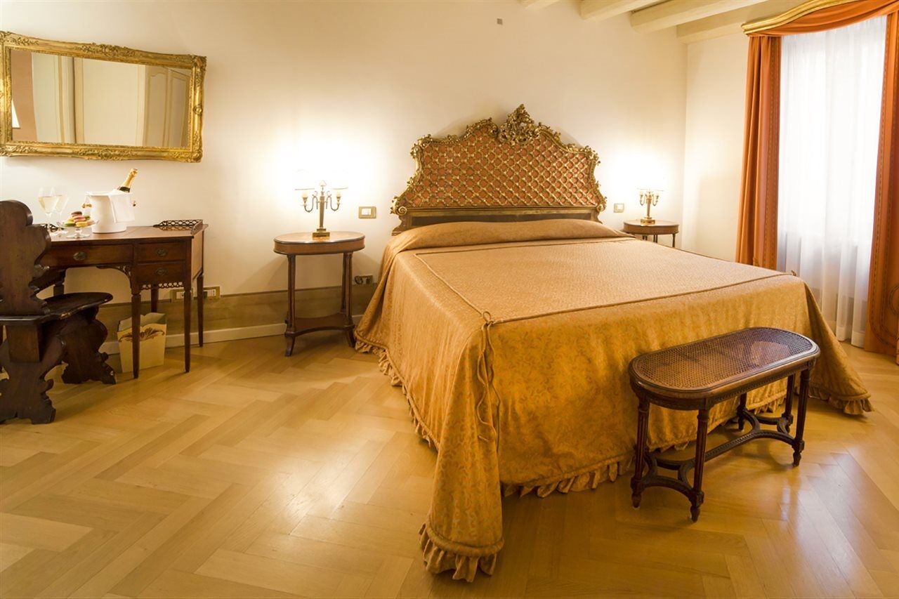Relais Fra' Lorenzo Verona Exteriör bild